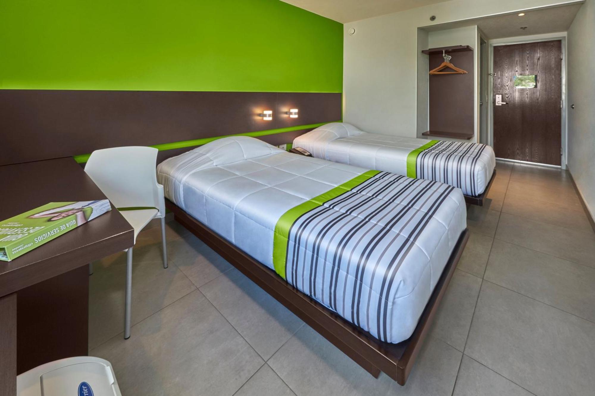 City Express Junior By Marriott Juarez Consulado Eksteriør billede